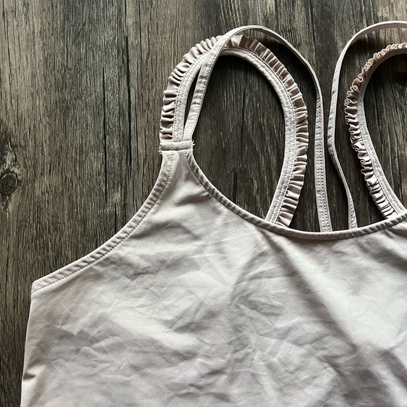 NWOT Diadora Nude Strappy Tank Top with Ruffle Details Sz M - Picture 3 of 5